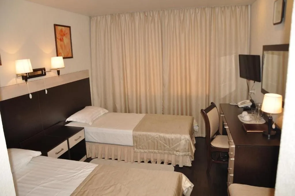 Отель Приморье