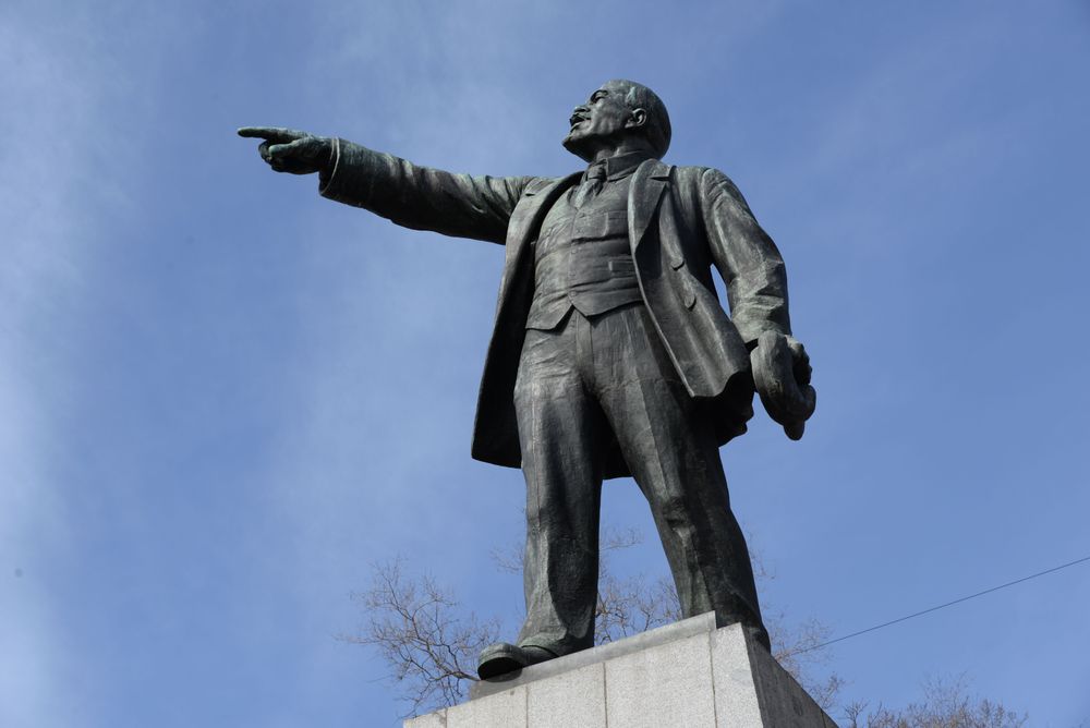 Памятник Ленину во Владивостоке