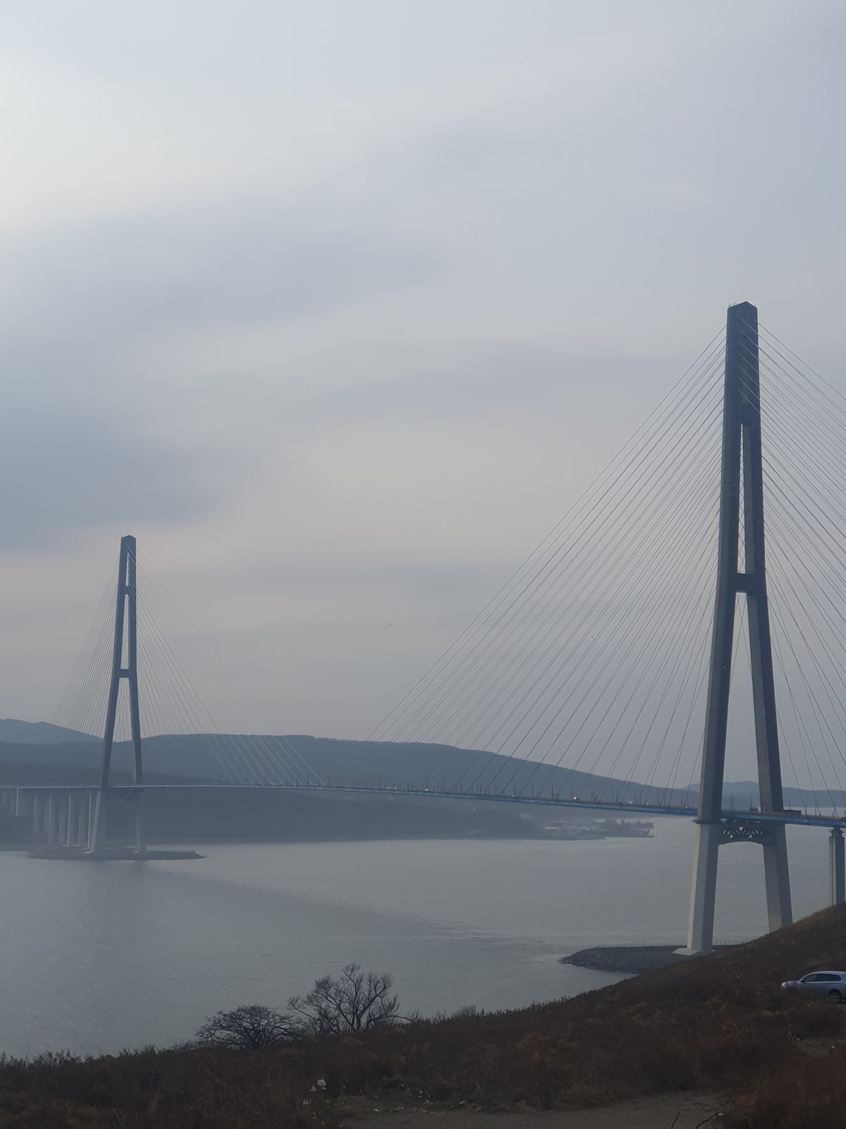Море, маяки и мосты: большое знакомство с Владивостоком